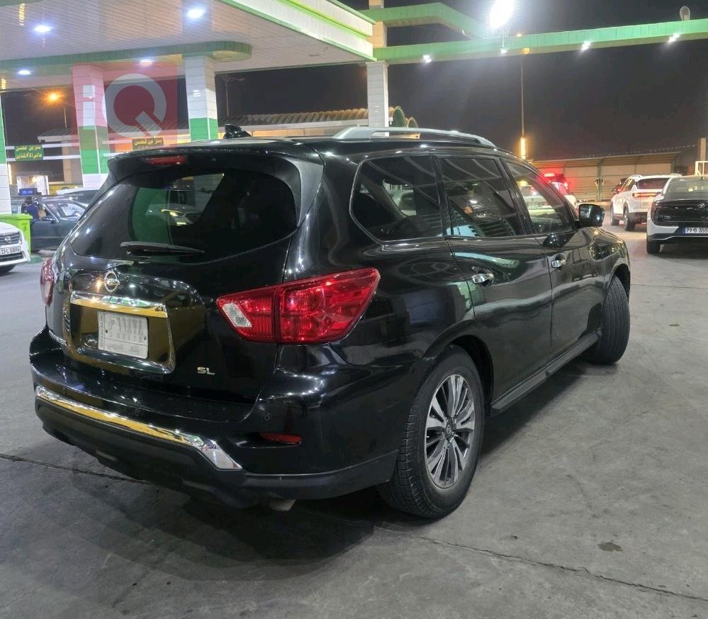 نیسان پاسفایندەر